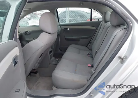 2010 Chevrolet Malibu Ls z USA, uszkodzony, nr VIN 1G1ZB5EB4AF207653